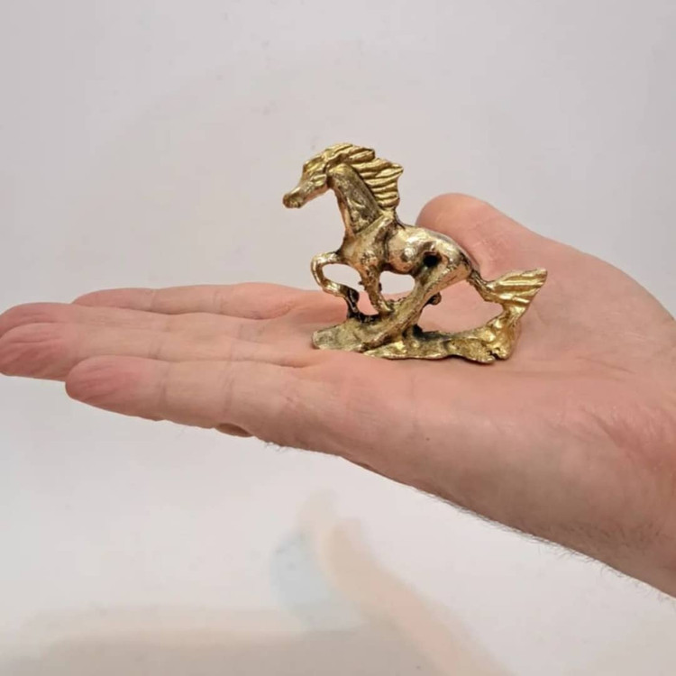 مجسمه اسب فلزی جفت